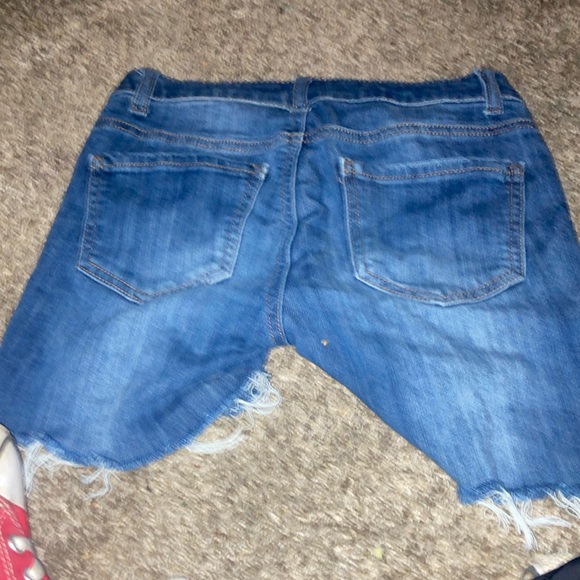 Shorts - Picture 2 of 2